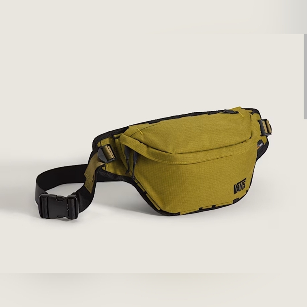 Vans MTE Trek-Rec Sling Bag *NWT*